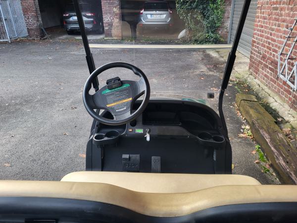 Club Car TEMPO mit Ladebox aus Baujahr 2022