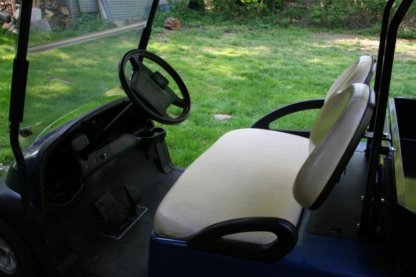 Club Car Precedent Golfcart  mit Ladebox  aus 2017