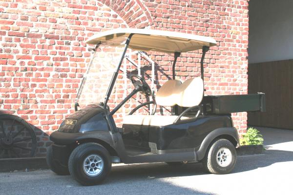 Club Car Precedent Golfcart  mit Ladebox  aus 2017