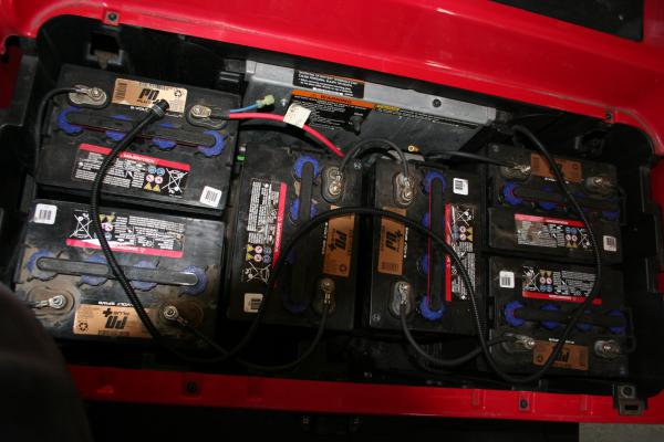 6 x 8 Volt Batterien